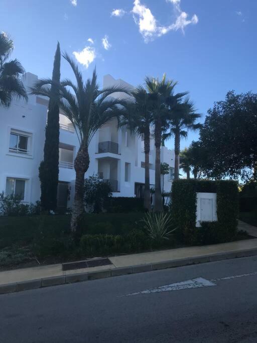 Alcazaba Blue Lagoon 3 Bedroom, Ground Floor Apartment Estepona Exterior foto
